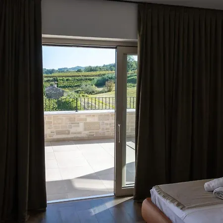 Andolini וילה Momjan